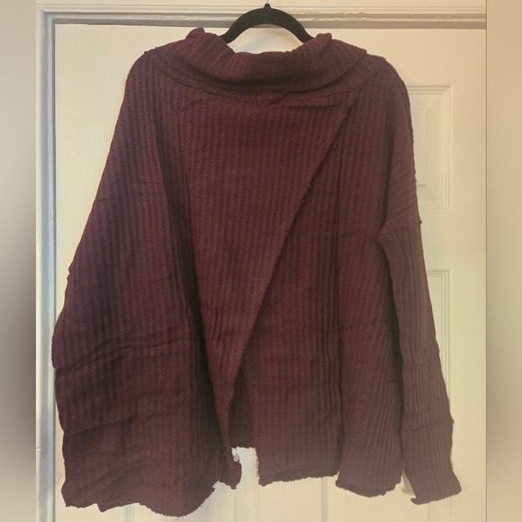NWT Free People Juicy long sleeved Cowlneck top in date night - Picture 3 of 4